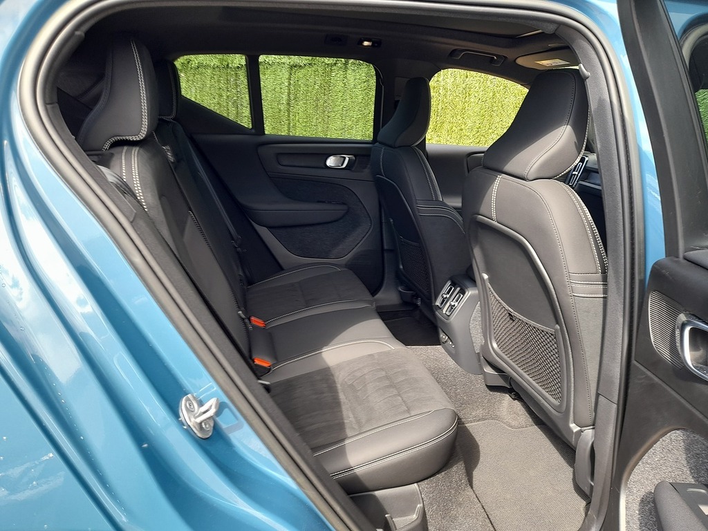 Volvo XC40 B4 Ultimate Dark Grey #12
