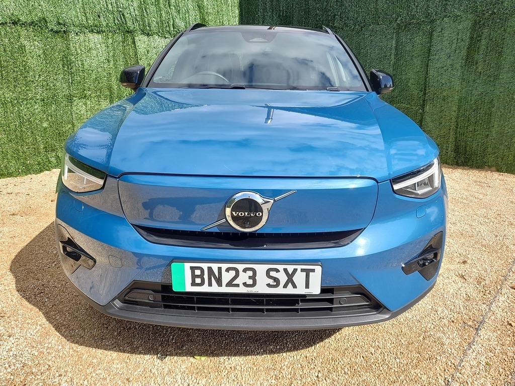 Volvo XC40 B4 Ultimate Dark Grey #2