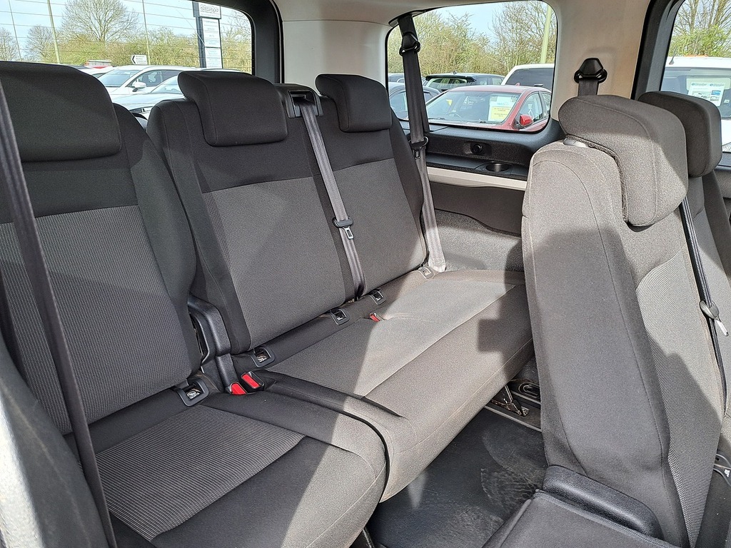 Toyota Proace Verso D-4d L2 Shuttle Black #13