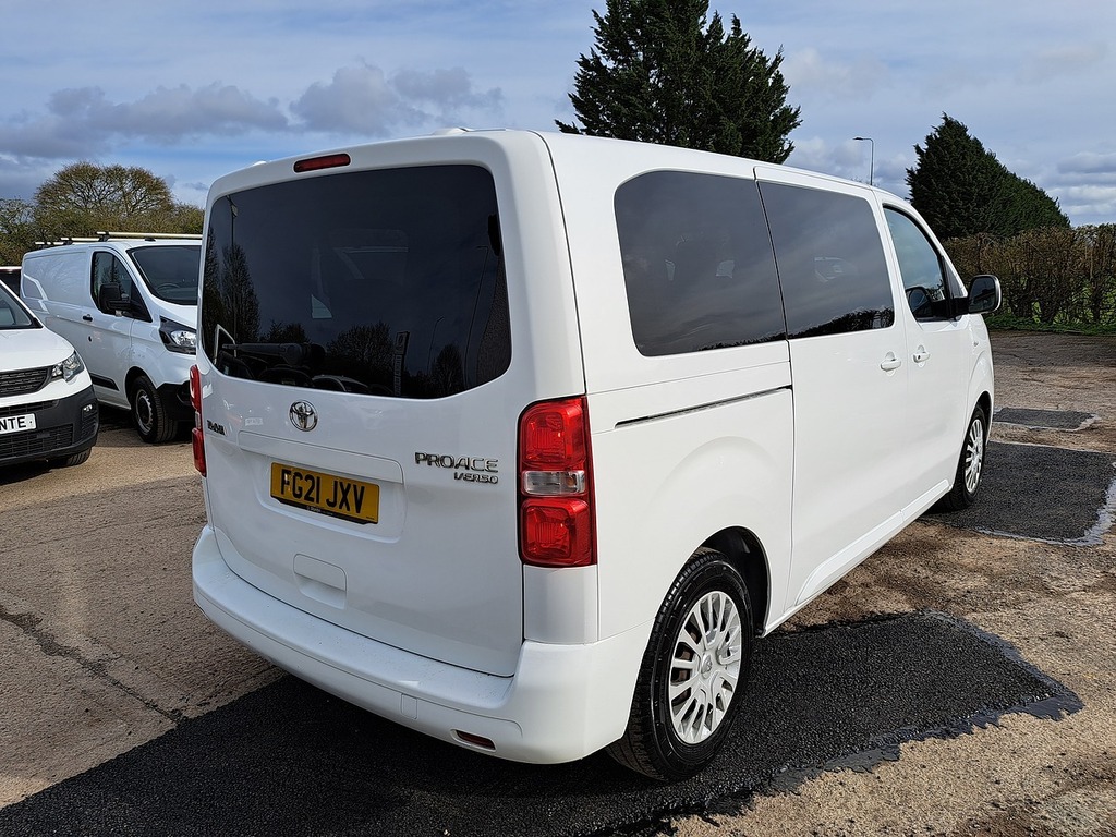 Toyota Proace Verso D-4d L2 Shuttle Black #12