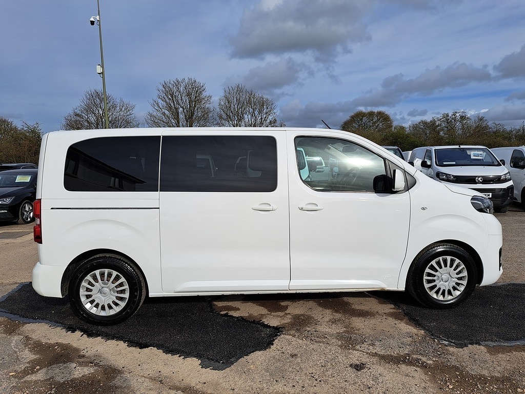 Toyota Proace Verso D Shuttle White #3