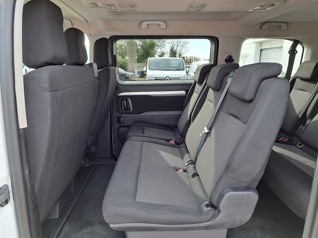 Toyota Proace Verso D-4d L2 Shuttle Black #26