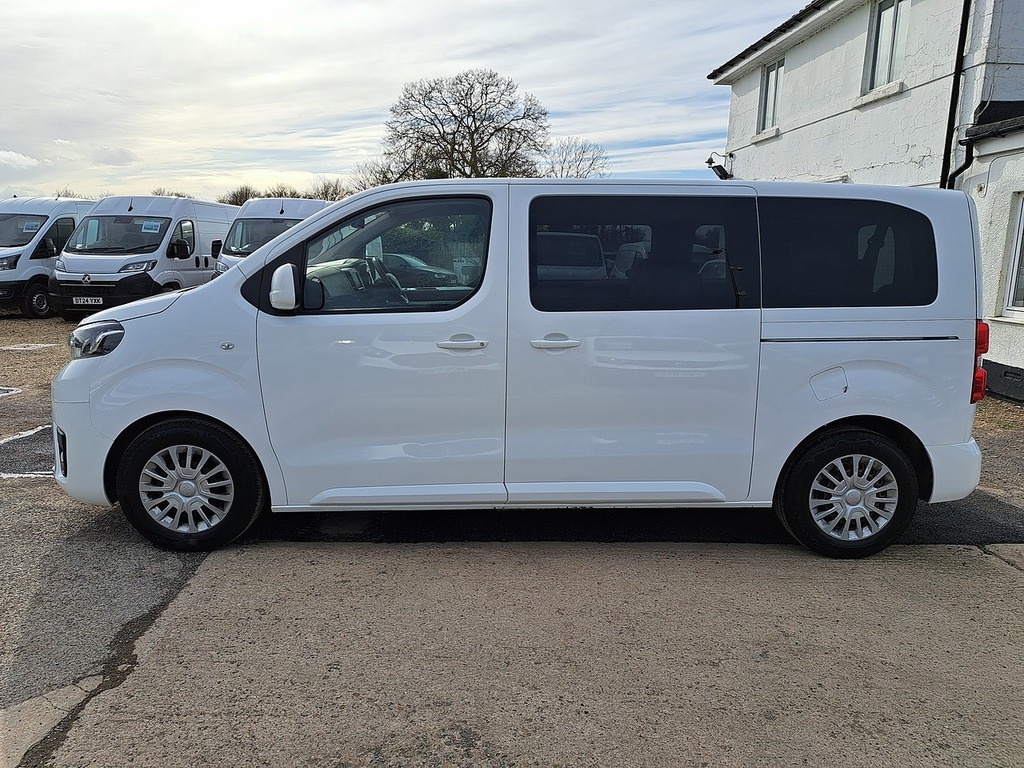Toyota Proace Verso D-4d L2 Shuttle Black #27
