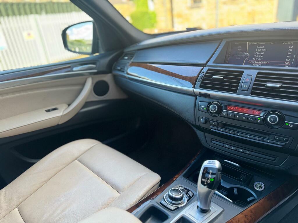 BMW X5 Xdrive30d Se Black #18