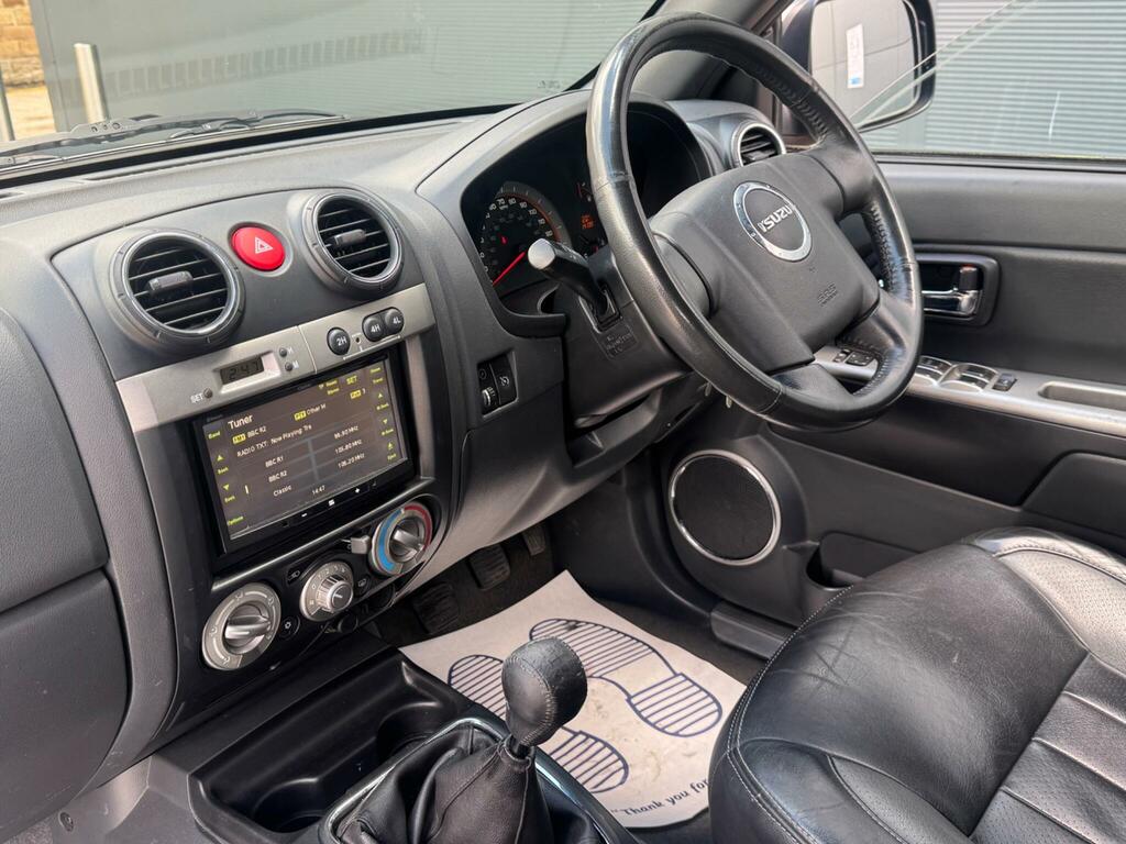 Isuzu Rodeo Td Ecb 2012 Green #31