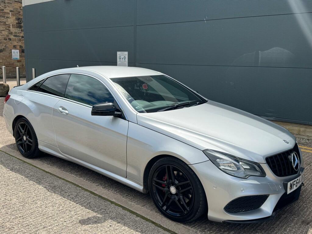 Mercedes-Benz E Class Red #20