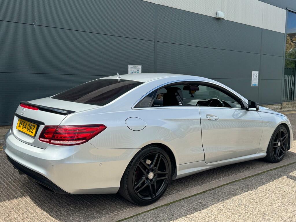 Mercedes-Benz E Class Red #27