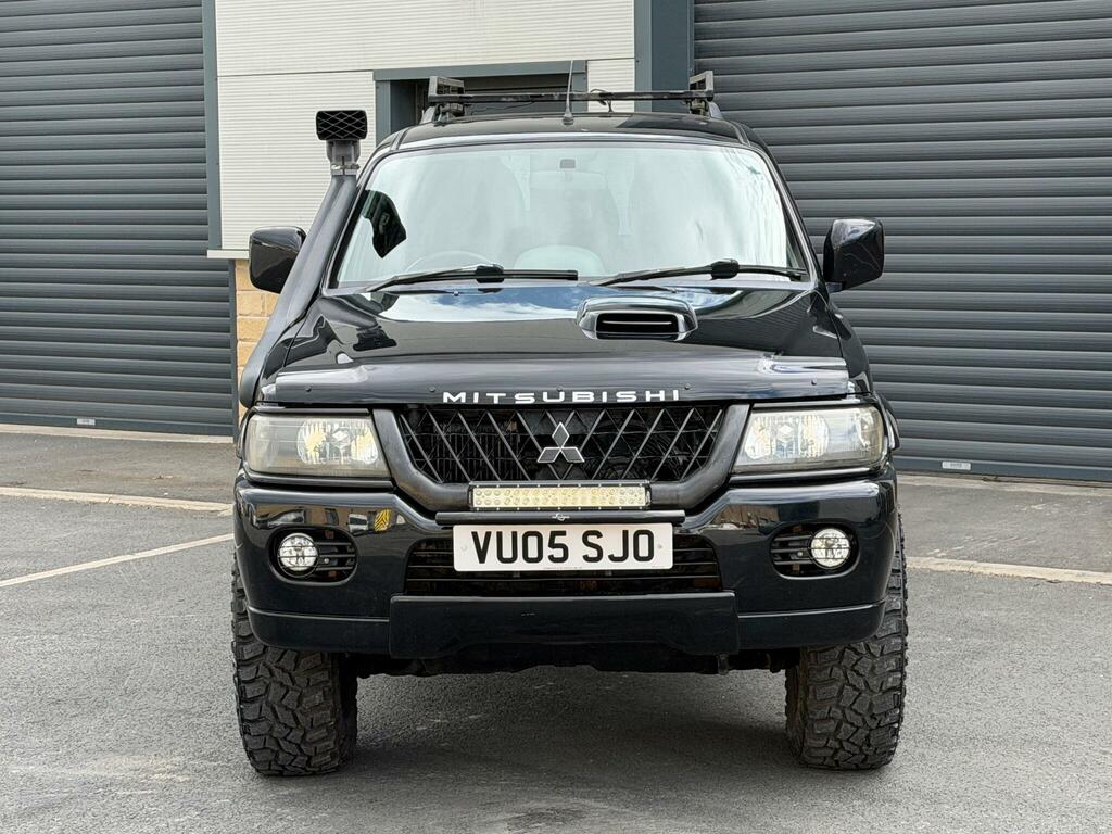 Mitsubishi Shogun Sport 2.5 Td Warrior Black #3
