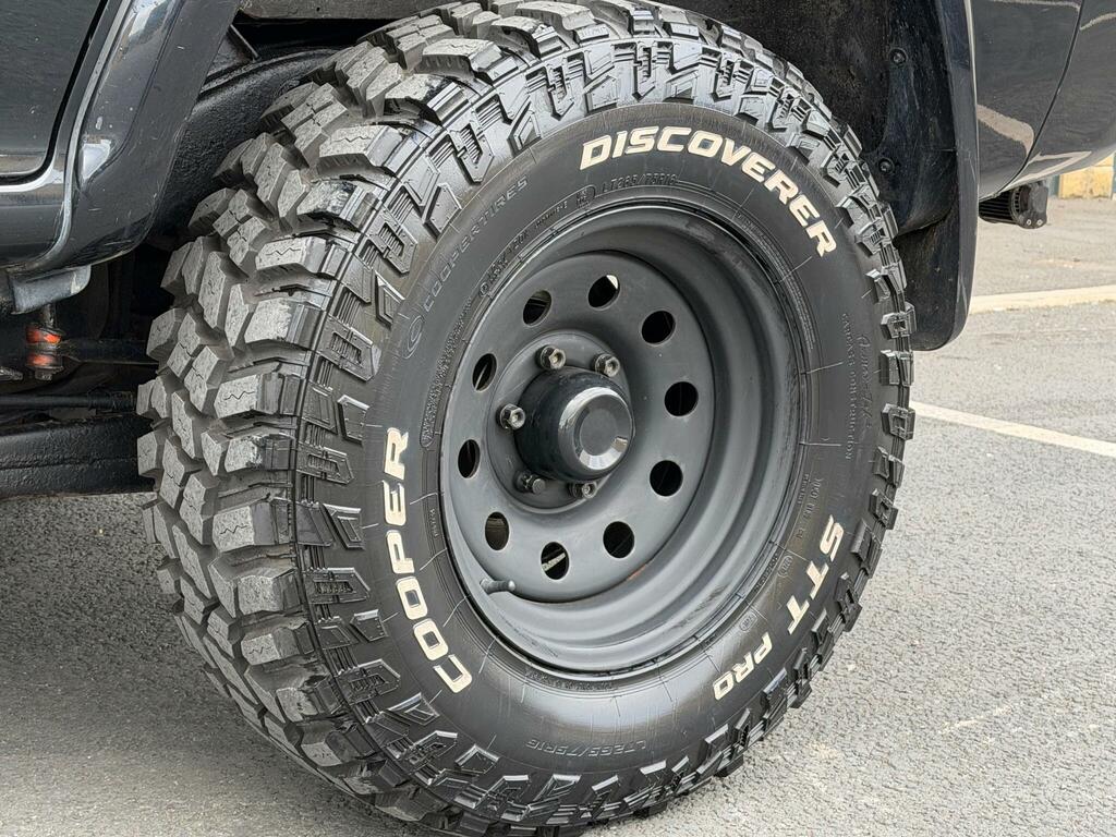 Mitsubishi Shogun Sport Equippe Black #8