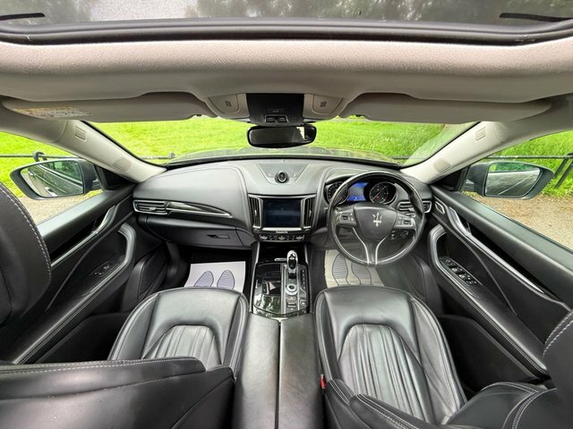 Maserati Levante 2017 3.0D V6 Black Pack Panoramic Roof Sat Nav 360 RK67VZU Grey #5