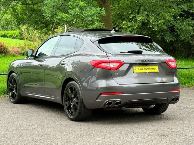Maserati Levante 2017 3.0D V6 Black Pack Panoramic Roof Sat Nav 360 RK67VZU Grey #3