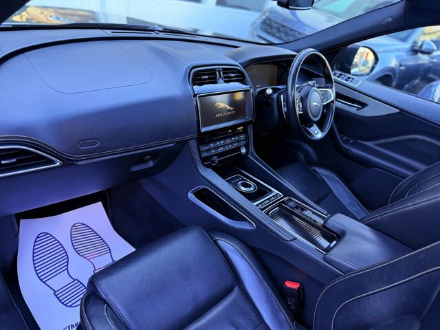 Jaguar F-Pace Suv 2.0 D180 R-sport Euro 6 Ss 20176 Black #35