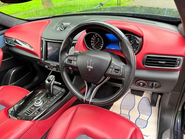 Maserati Levante V6 5dr Auto Blue #8