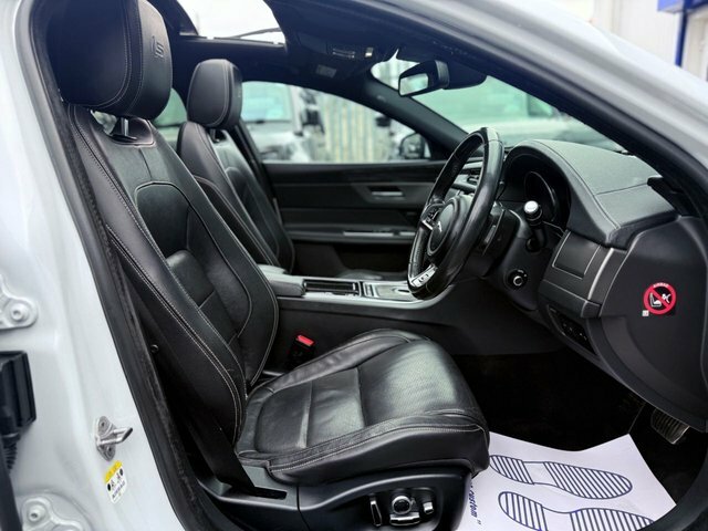 Jaguar XF 2016 3.0D V6 S Black Pack Sunroof Meridian Sat Nav White #5