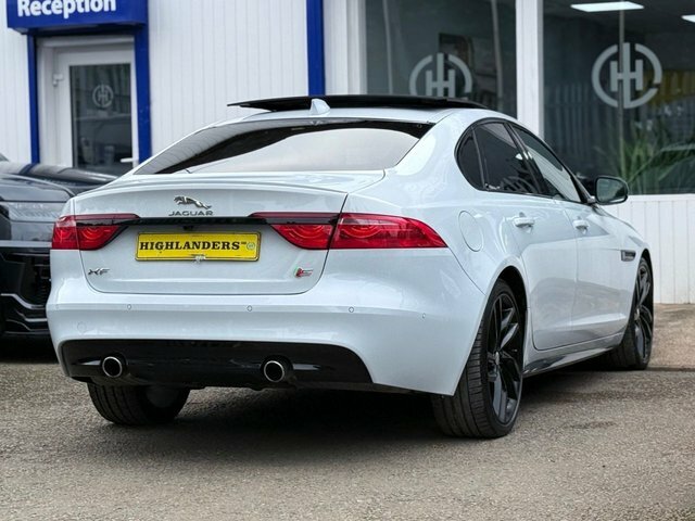 Jaguar XF 2016 3.0D V6 S Black Pack Sunroof Meridian Sat Nav White #2
