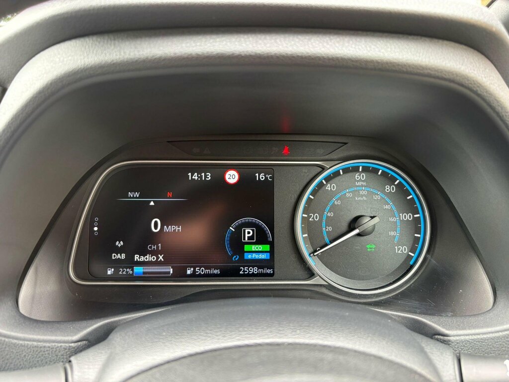 Nissan Leaf 59Kwh E Tekna Hatchback 217 Ps Black #4
