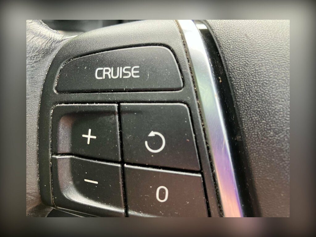 Volvo XC70 2.4 D5 Se Grey #25
