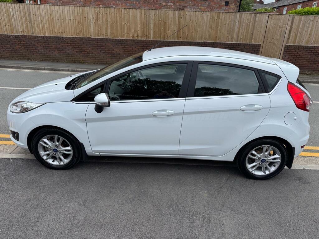 Ford Fiesta 1.0T Ecoboost Zetec Powershift Euro 5 White #3