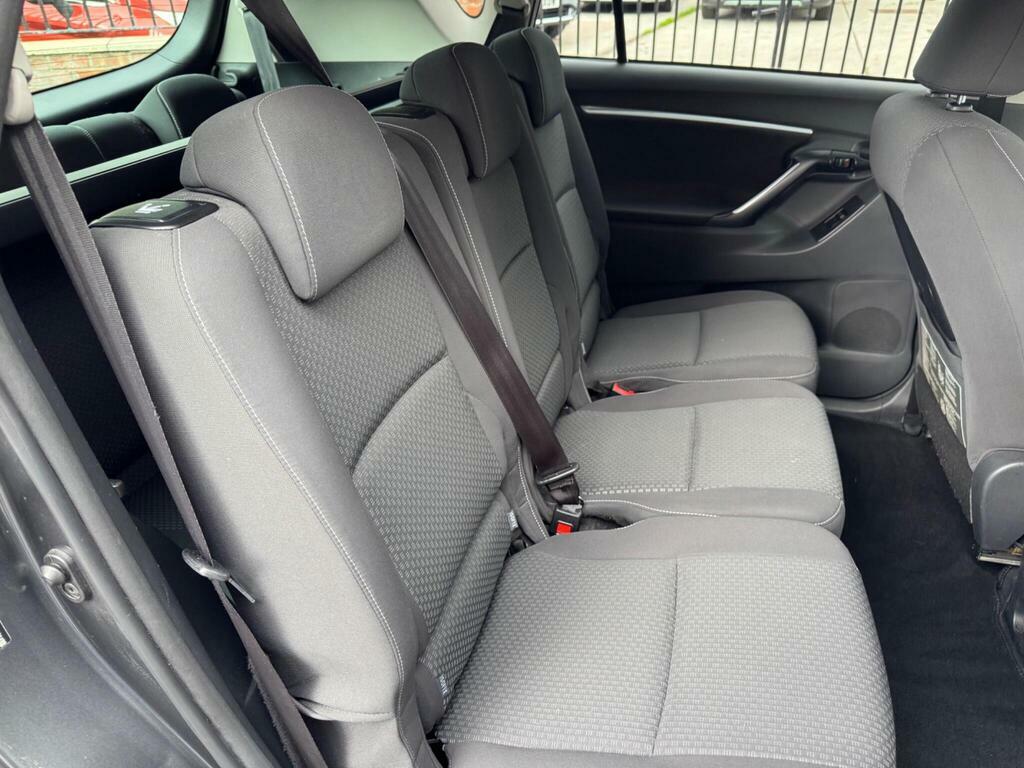 Toyota Verso Verso Icon D-4d Grey #10