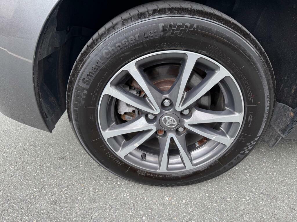 Toyota Verso Verso Icon D-4d Grey #15