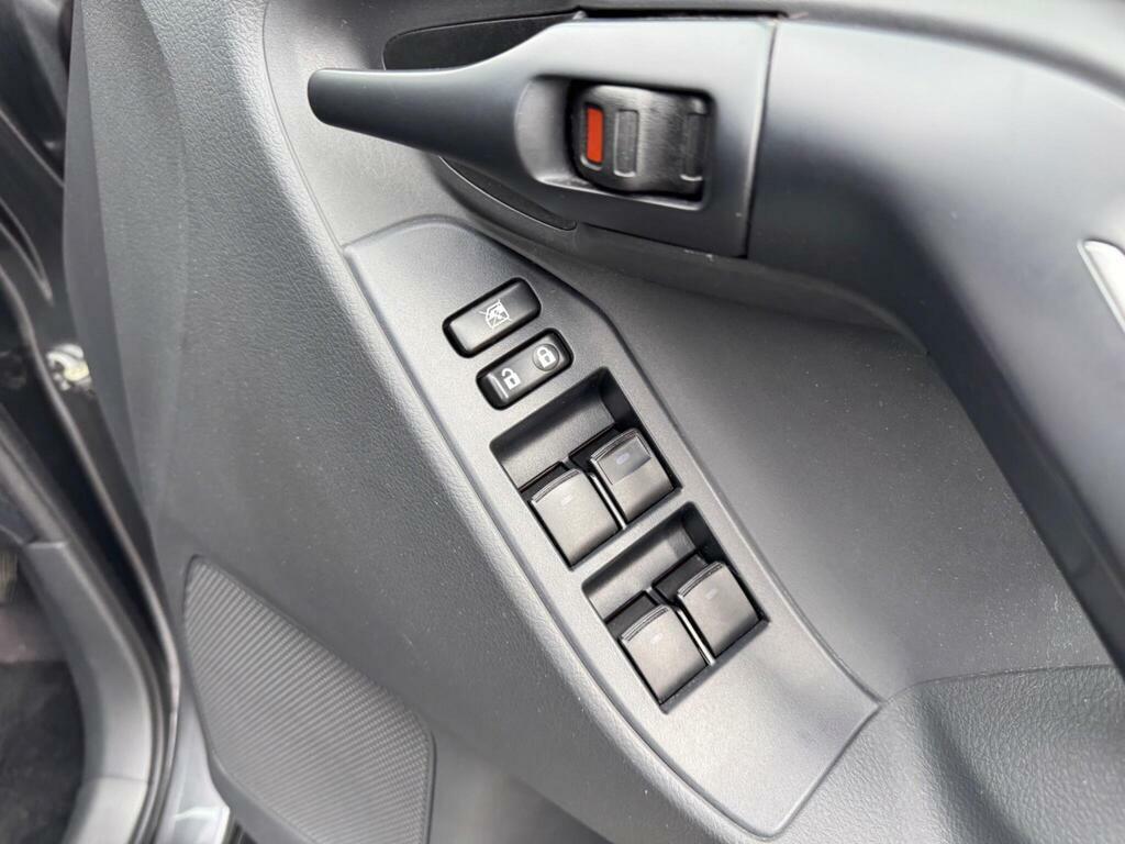 Toyota Verso Verso Icon D-4d Grey #12
