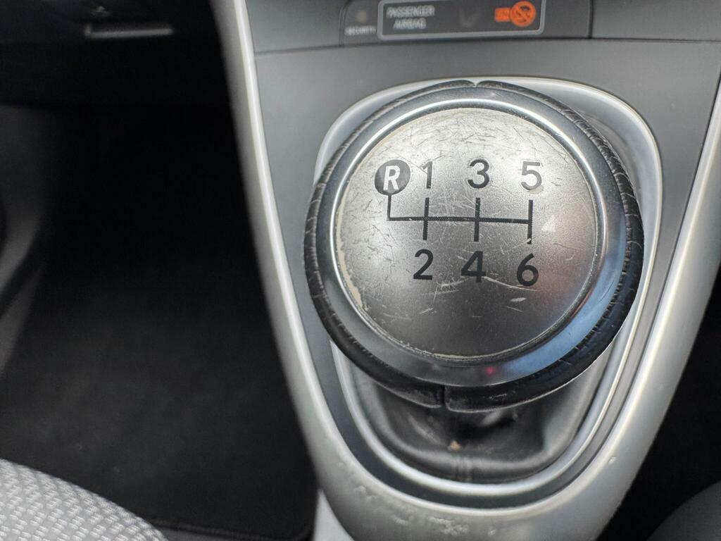 Toyota Verso Verso Icon D-4d Grey #8