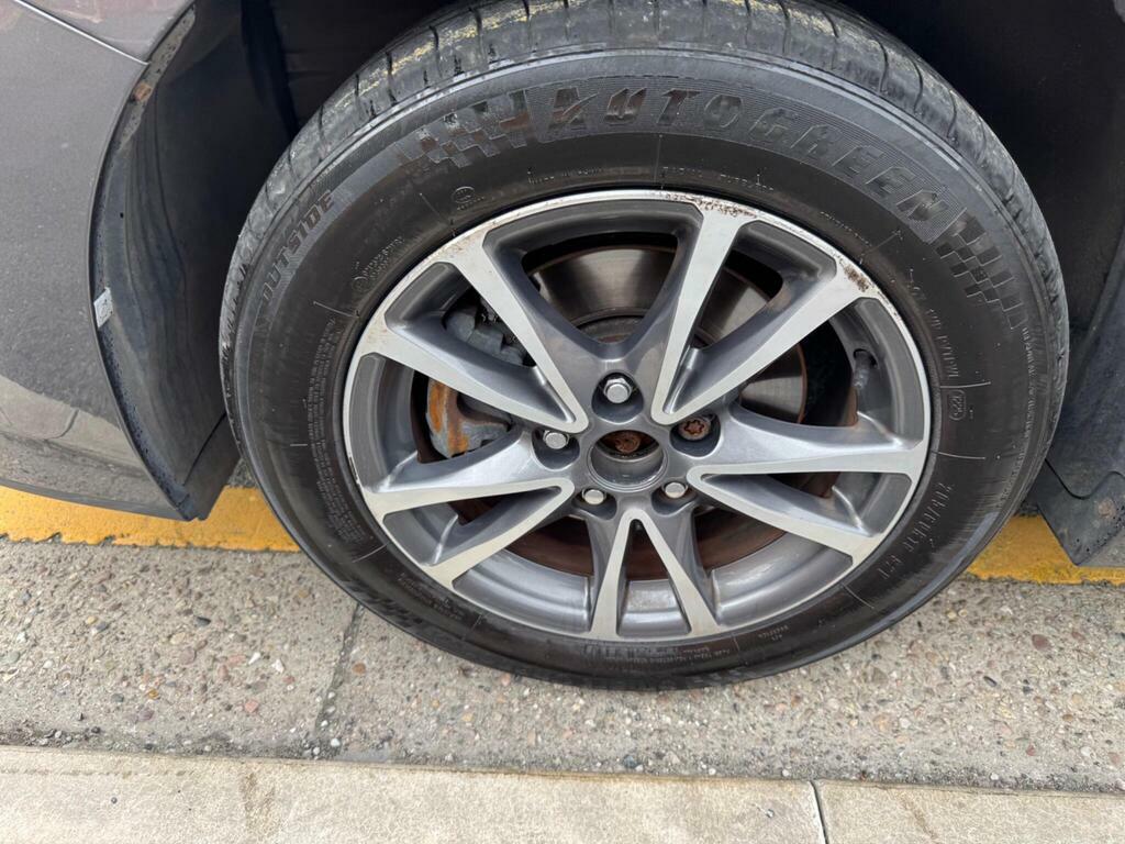 Toyota Verso Verso Icon D-4d Grey #13