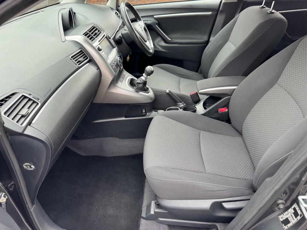 Toyota Verso Verso Icon D-4d Grey #22