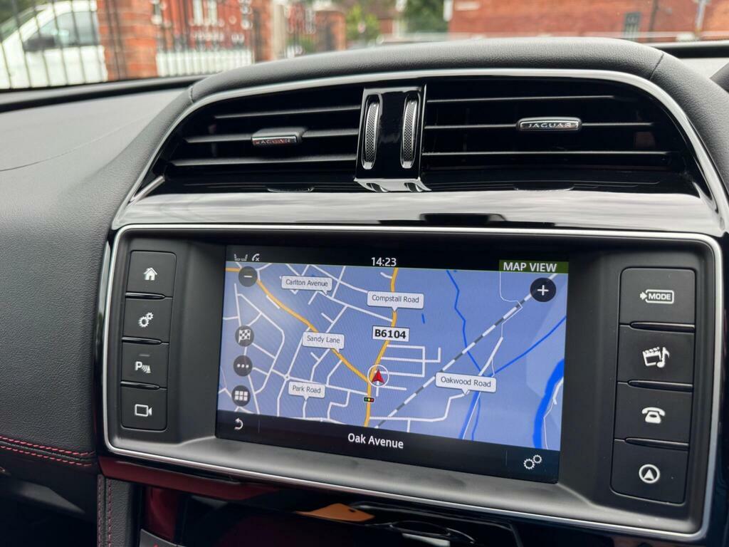 Jaguar F-Pace 2017 2.0 D240 Portfolio Suv Awd Eu Blue #22