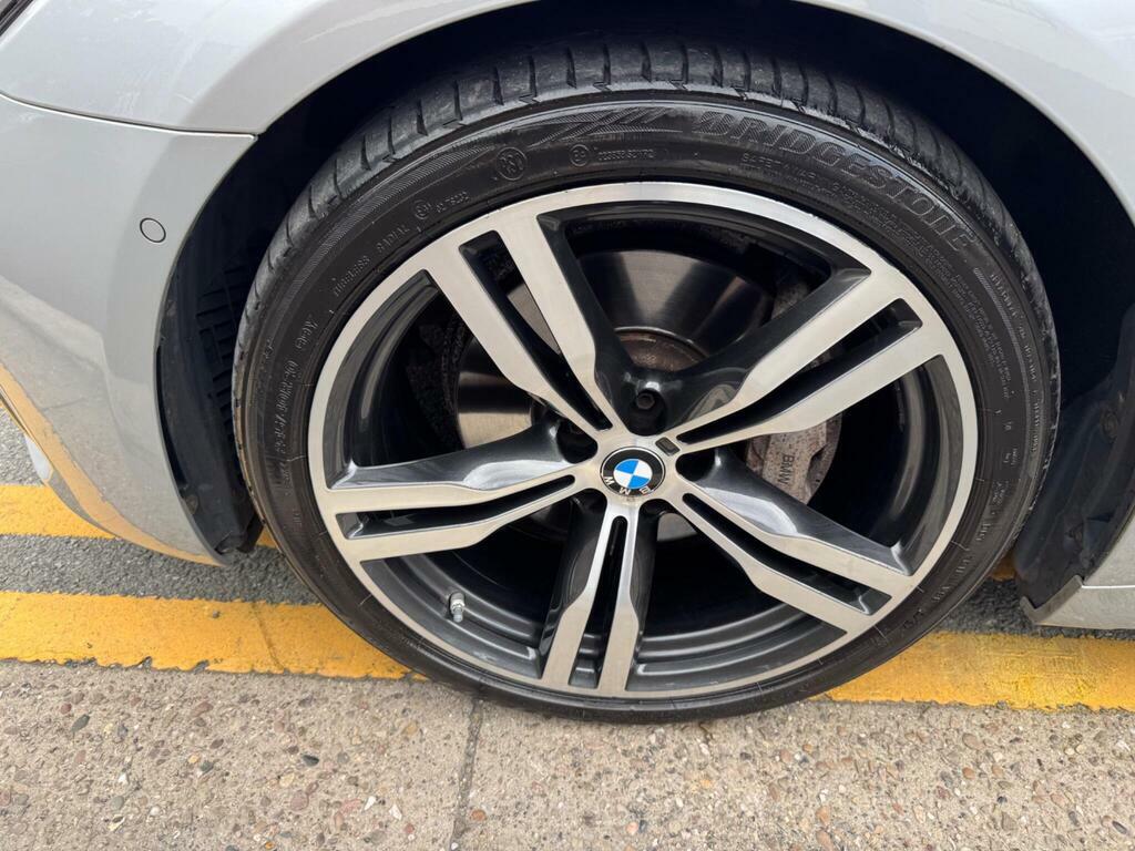 BMW 7 Series 730D M Sport White #21