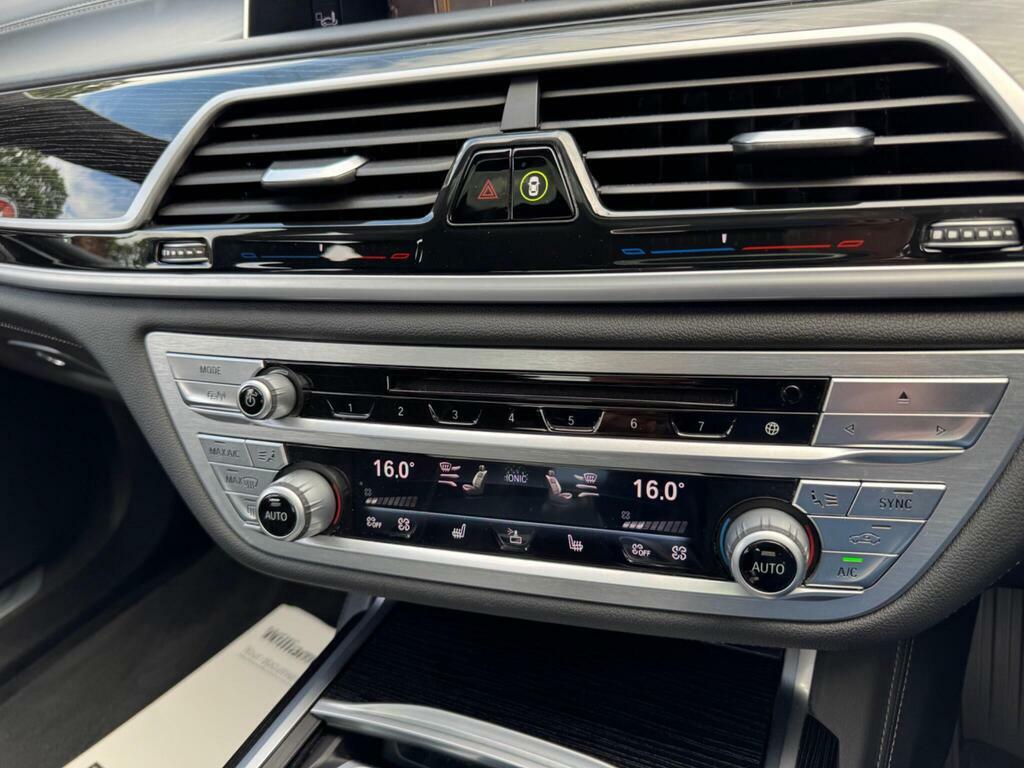 BMW 7 Series 730D M Sport White #27