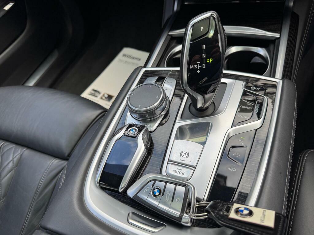 BMW 7 Series 730D M Sport White #7
