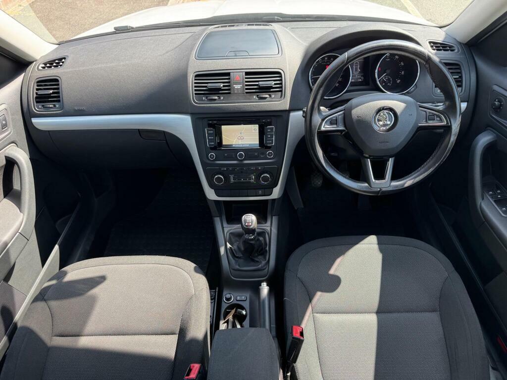 Skoda Yeti 2.0 Tdi Tour De France Outdoor 4Wd Euro 5 White #6