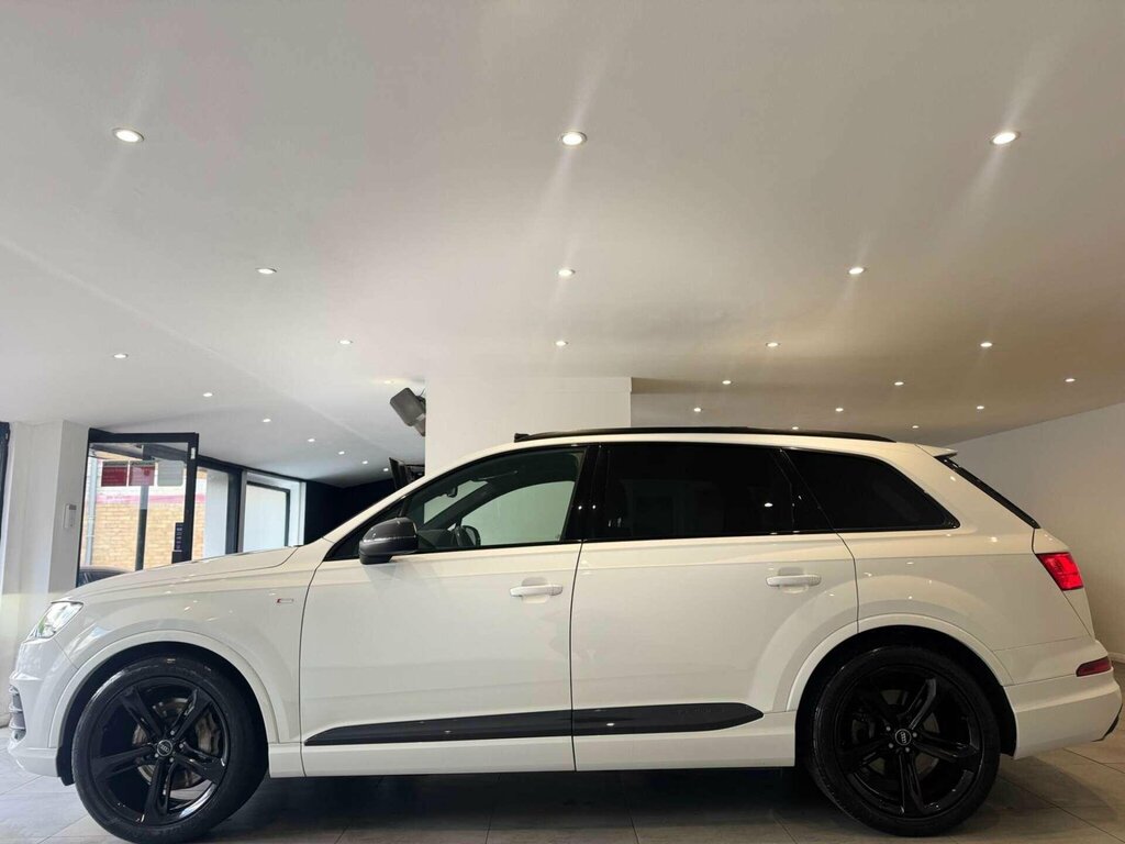 Audi Q7 3.0 Tdi V6 50 Black Edition Tiptronic Quattro Euro White #5