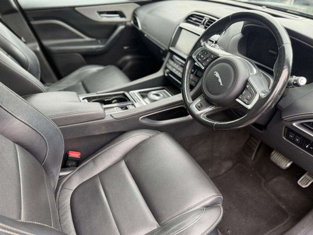 Jaguar F-Pace 3.0 D300 V6 S Awd Euro 6 Ss Black #3