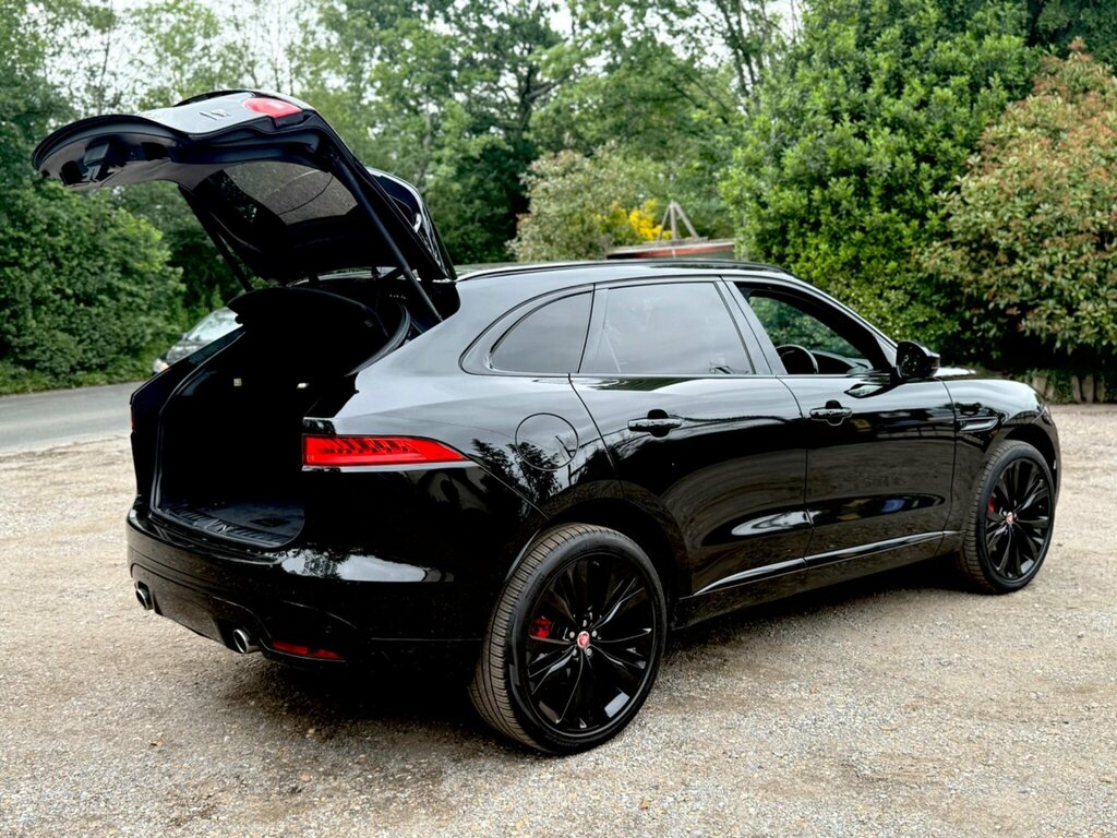 Jaguar F-Pace 3.0 D300 V6 S Awd Euro 6 Ss Black #4