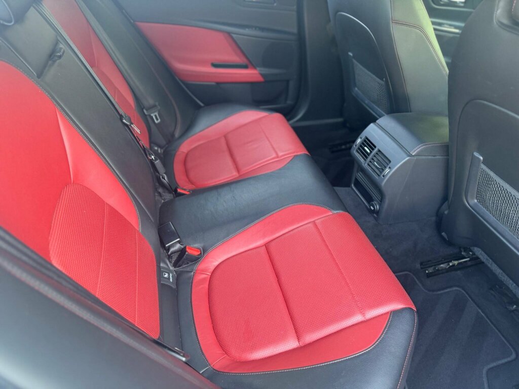 Jaguar XE Prestige Grey #56
