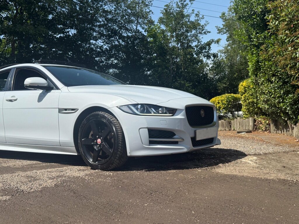 Jaguar XE 2.0 Gtdi R-sport Euro 6 Ss White #5
