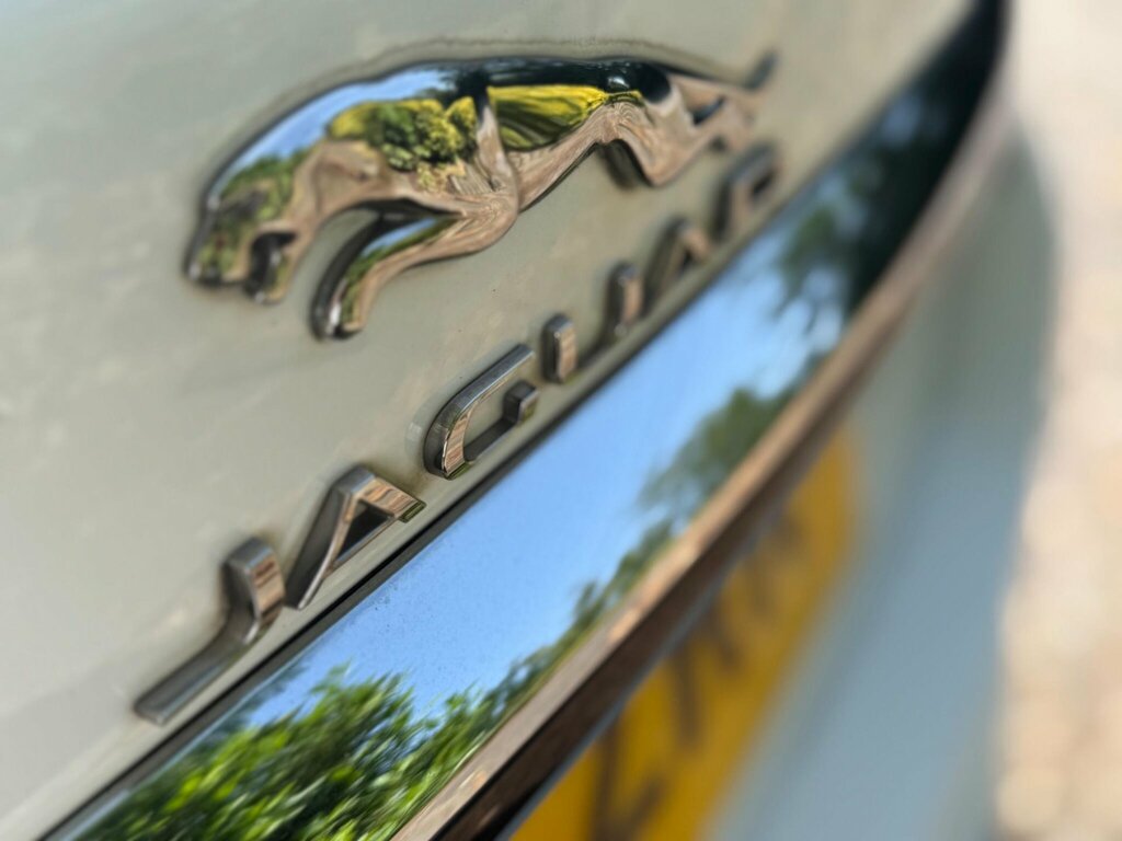 Jaguar XF 2.2D 163 Portfolio Blue #25