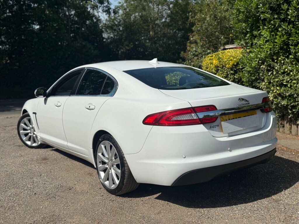 Jaguar XF 2.2D 163 Portfolio Blue #9