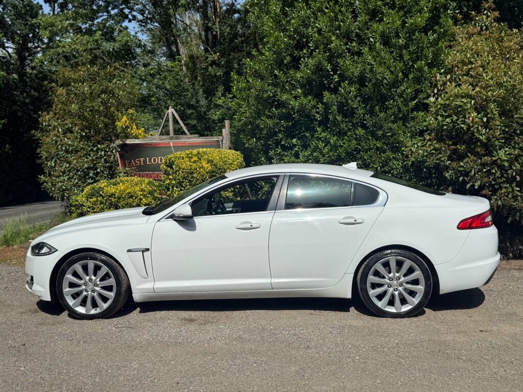 Jaguar XF 2.2D 163 Portfolio Blue #13