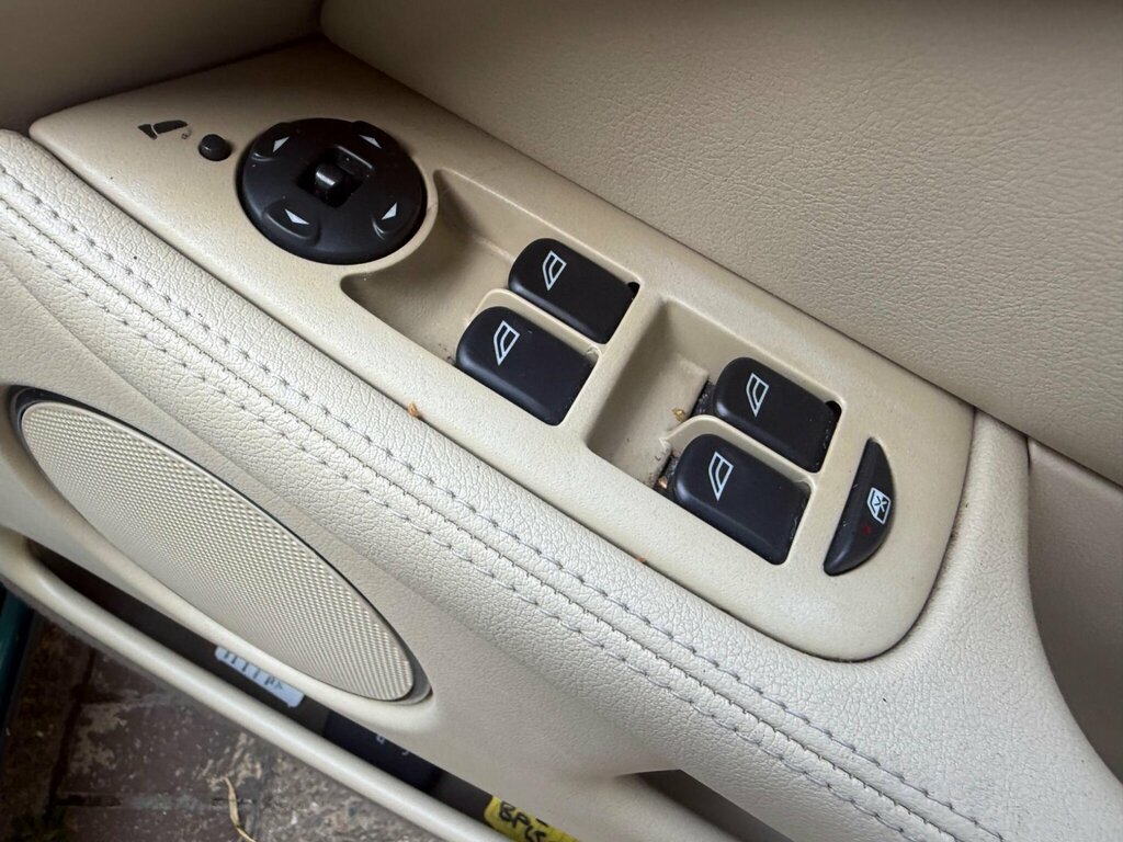 Jaguar X-Type 2.2D Sovereign Black #29