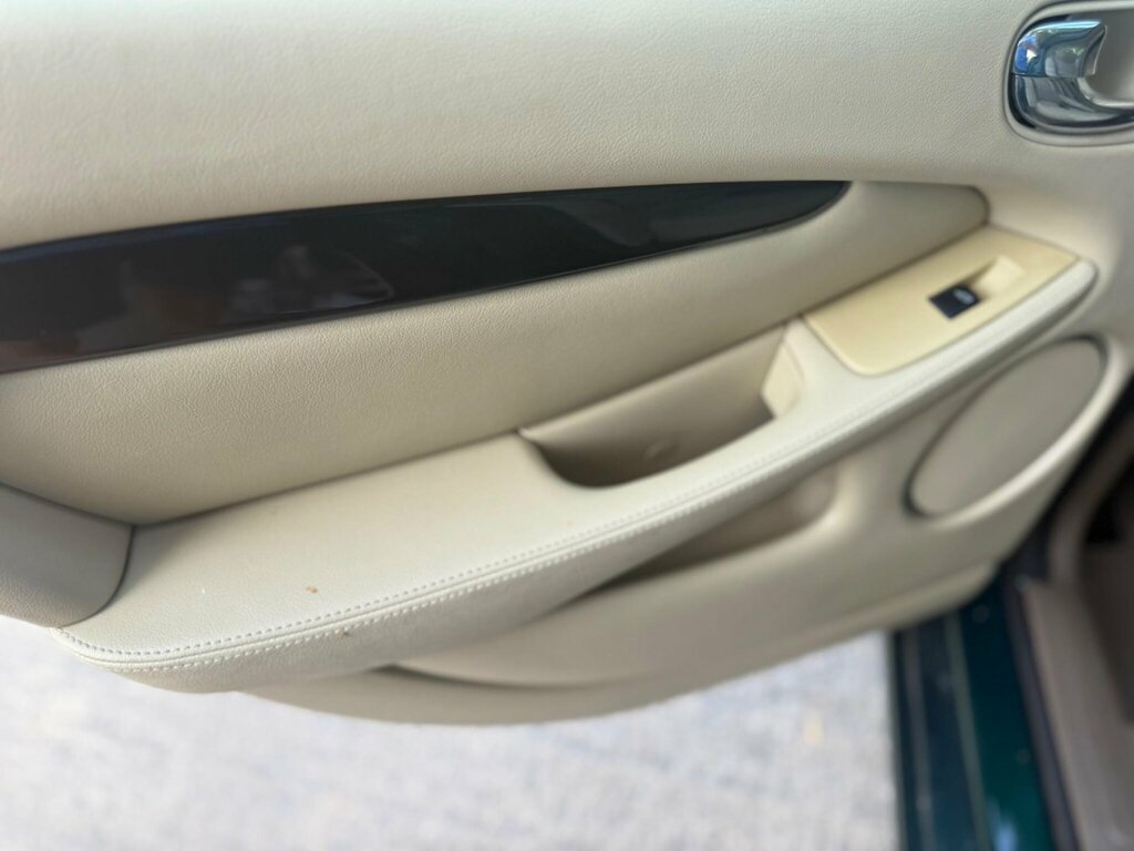 Jaguar X-Type 2.2D Sovereign Black #51
