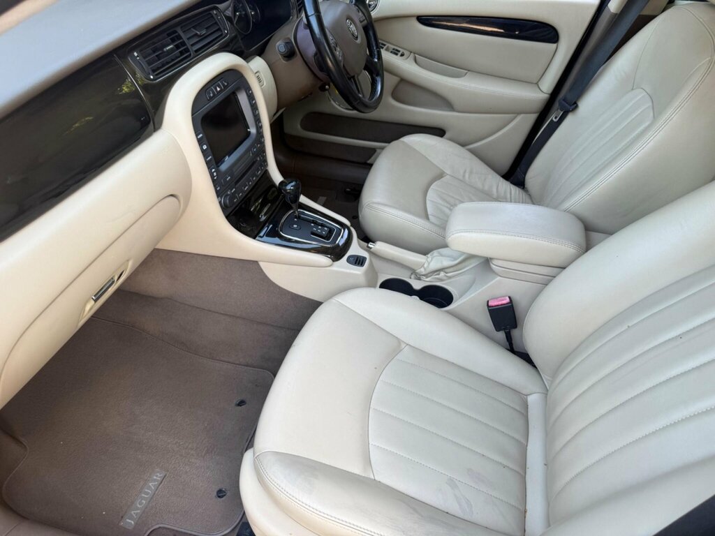 Jaguar X-Type 2.2D Sovereign Black #60