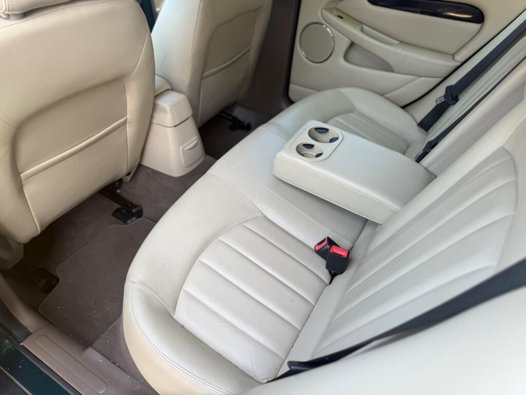 Jaguar X-Type 2.2D Sovereign Black #52