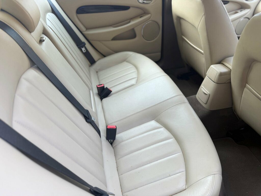 Jaguar X-Type 2.2D Sovereign Black #46