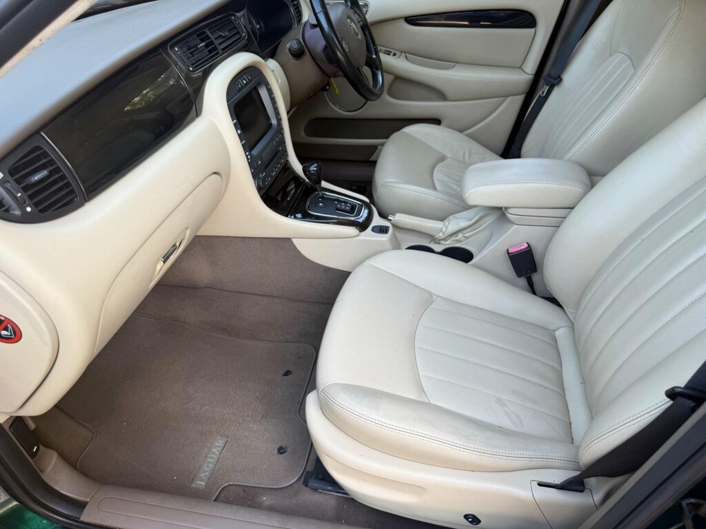 Jaguar X-Type 2.2D Sovereign Black #61