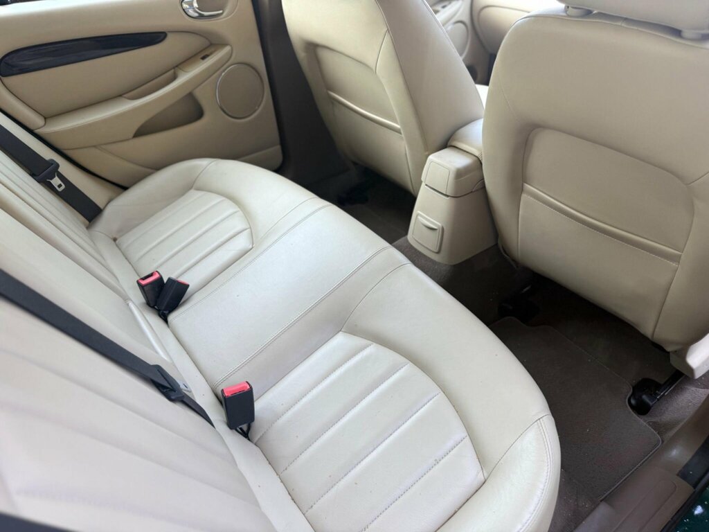 Jaguar X-Type 2.2D Sovereign Black #44