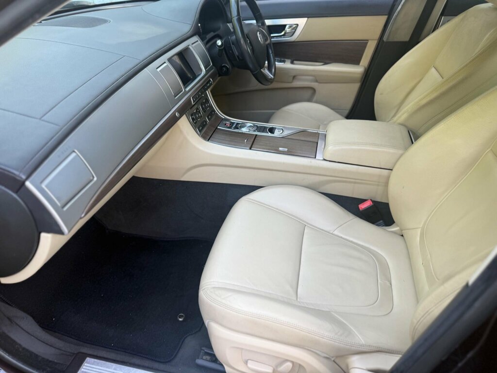 Jaguar XF 2.2D Sport Blue #59