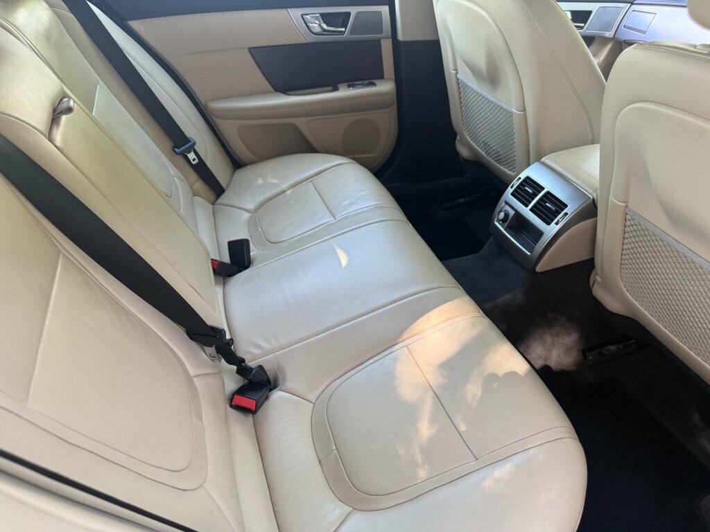 Jaguar XF 2.2D Sport Blue #44